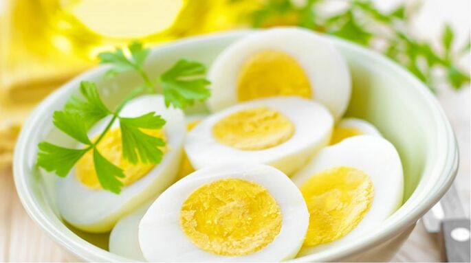 Huevos hervidos
